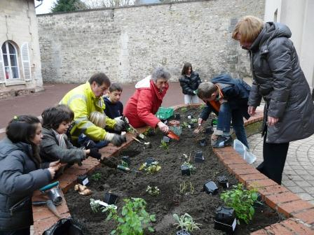 Opération " Je jardine mon village"