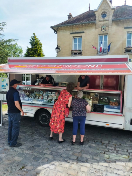 Camion itinérant " chez les pot'iront"